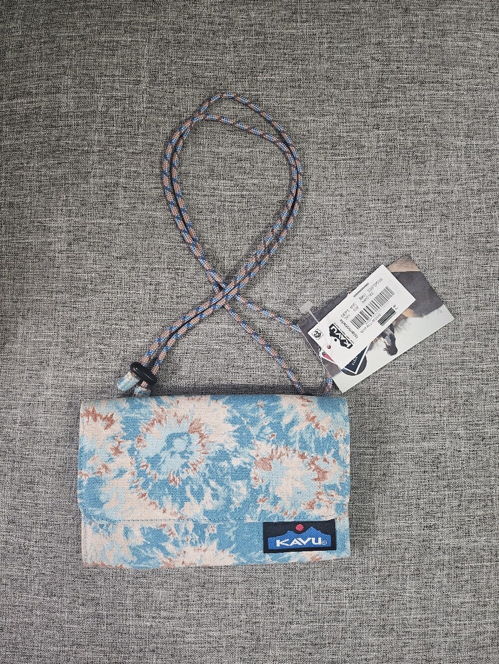 NWT! Kavu Islamorada Blue and Peach Tie-Dye Mini Crossbody Wallet